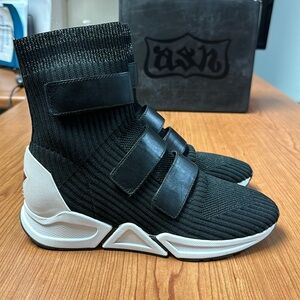Ash Triton 39 sock sneakers like new